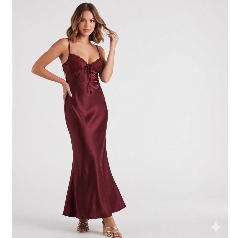 Princess Polly Fadyen Burgundy Satin Lace Bust Open Back Maxi 4 Formal Gown